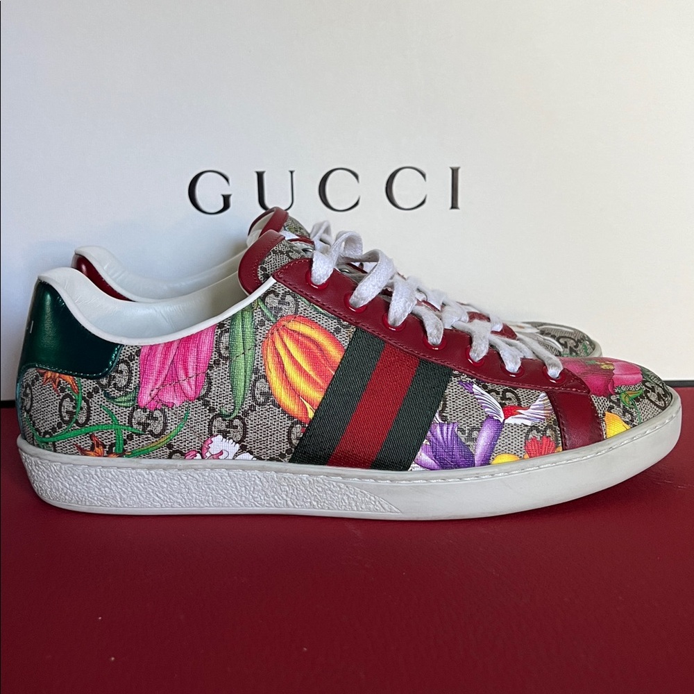 Gucci Women's Floral Sneakers - Red, Green, and Pink - Picture 2 of 9